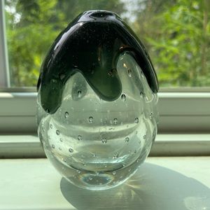 Vintage Murano controlled bubble clear glass with color accent vase.